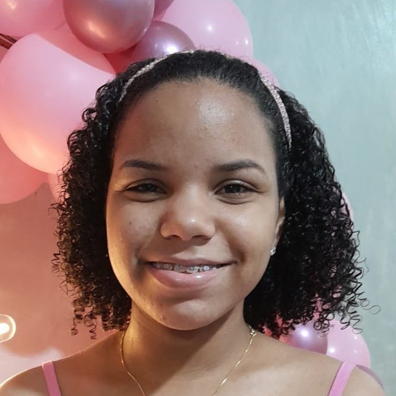 Bárbara Victória Salustiano de Moura de Souza