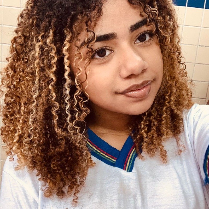 Ana Carolline dos Santos Oliveira