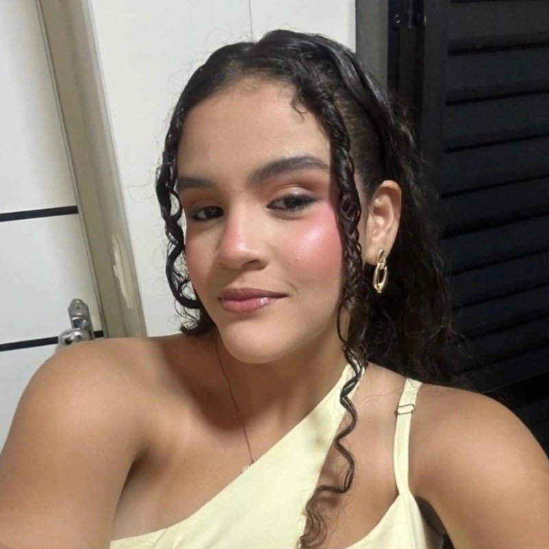 Iasmin Nayra Carolino Clemente