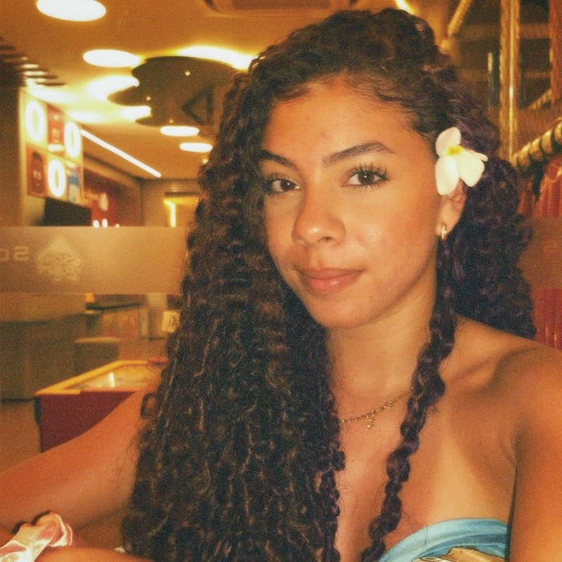 Larissa Laís de Souza Calazans